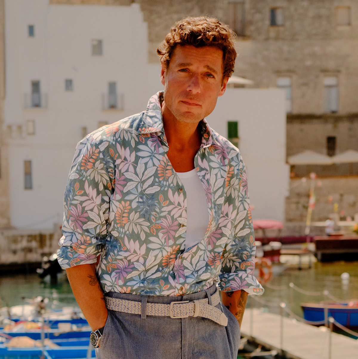 <p>How to Wear Floral Shirts</p>
